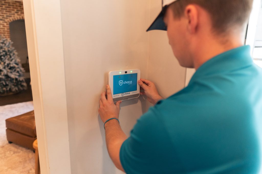 Mounting Chorus Panel